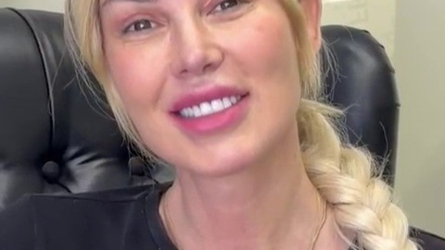 Petek Dinççöz'ün makyajsız hali göz doldurdu