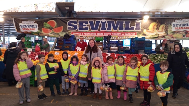 Anaokulu Öğrencilerinden Yerli Malı Haftası'na anlamlı ziyaret