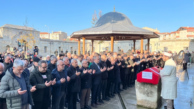 Kıbrıs Gazisi Ekrem Karaca, Babaeski'de son yolculuğuna uğurlandı