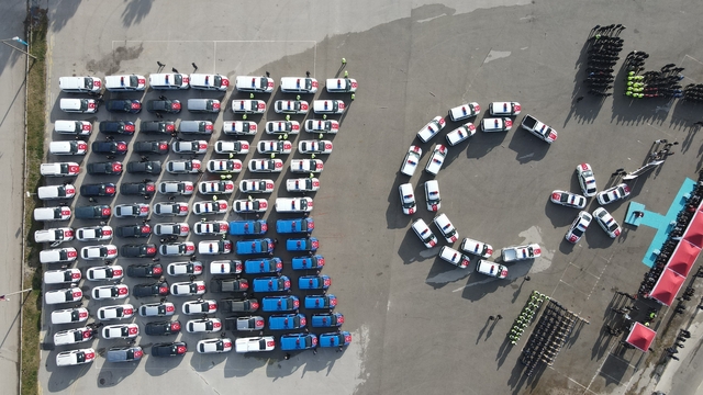 Çorum'da jandarma ve emniyete tahsis edilen 123 yeni araç törenle teslim edildi