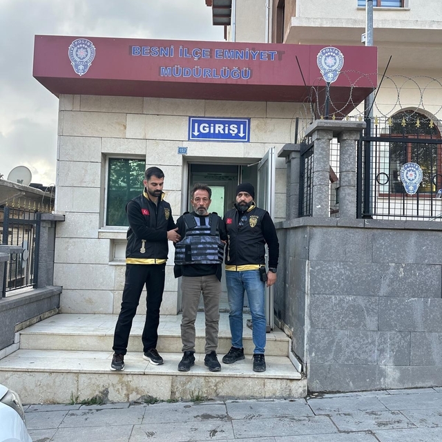 Eşini ve bacanağını öldüren şahıs yakalandı