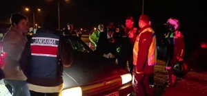 Ekiplerin zorlu denetimi: Alkollü sürücü direndi, bir diğeri tepki gösterdi