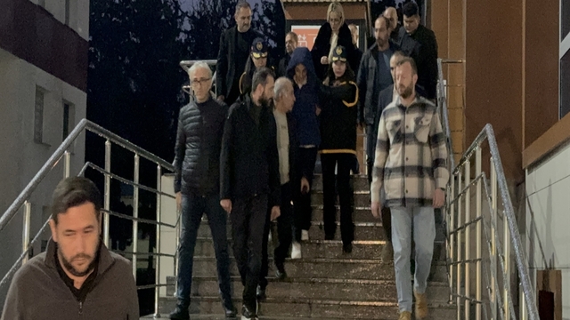 Şarkıcı Güllü'nün ölümüne ilişkin soruşturmada kızı Tuğyan Gülter, tutuklandı (5)