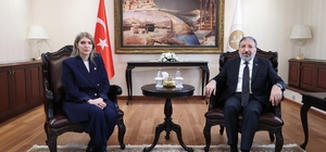 Malatya’nın manevi imarı için güçlü iş birliği
Milletvekili Ölmeztoprak’tan Diyanet İşleri Başkanı Arpaguş’a Malatya daveti