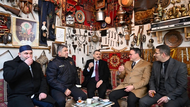 Vali Çiftçi'den esnafa ahde vefa