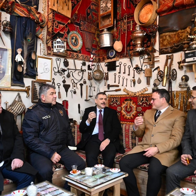 Vali Çiftçi'den esnafa ahde vefa