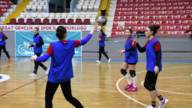 Yozgat'ın namağlup lideri Süper Lig hedefini sürdürüyor