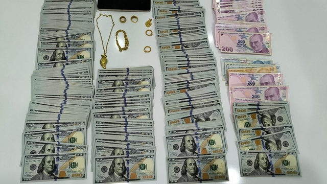 Dolandırıcıların aldığı 18 milyonluk altın ve para ele geçti: 28 tutuklama