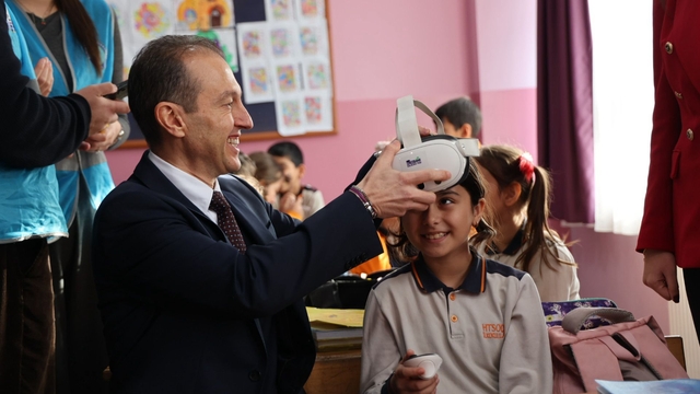 Enerjini Geleceğe Taşı Projesi, Bursa'daki okullarda uyguladı