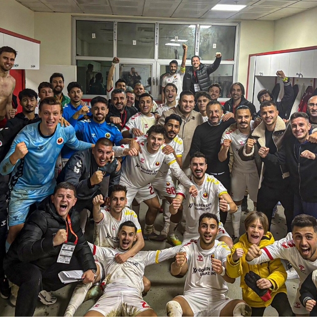 Tire 2021 FK sol şeritte