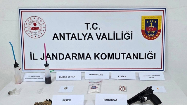 Antalya'da uyuşturucu operasyonu: 4 şüpheliye adli işlem