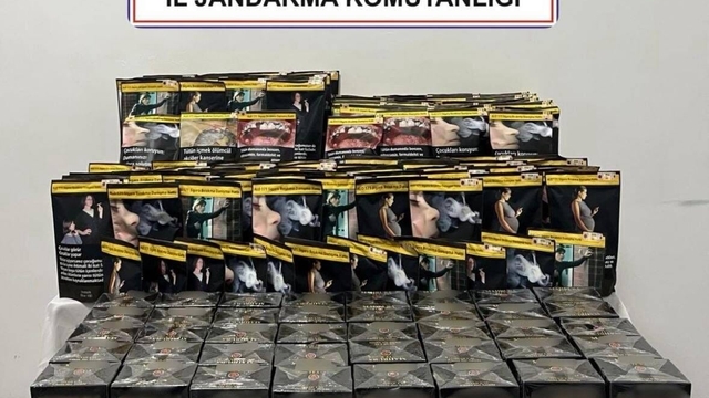 Jandarma kaçak çay ve tütün ele geçirdi