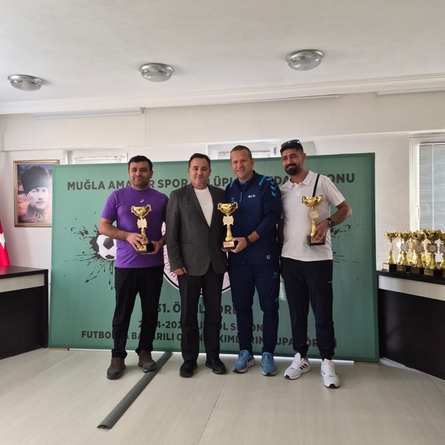 Bodrum Birlikspor'un altyapı başarıları kupayla taçlandı