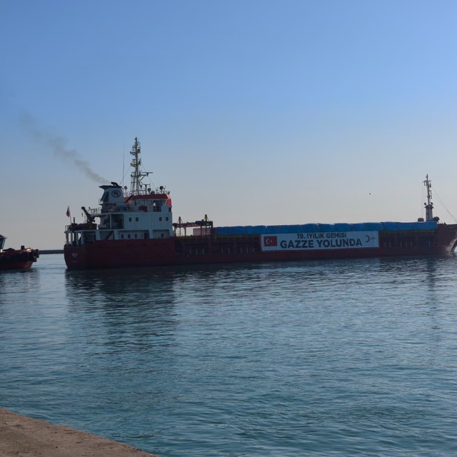 Mersin'den Gazze'ye 19'uncu 'İyilik Gemisi' yola çıktı
