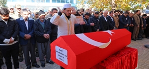 Terhis olduktan 5 gün sonra vefat eden genç son yolculuğuna uğurlandı