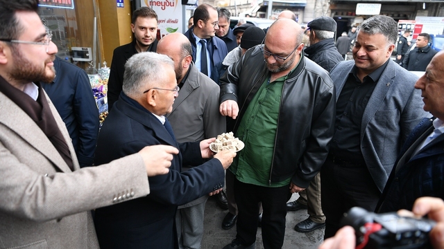 Başkan Büyükkılıç'tan Camikebir'de Gönül Belediyeciliği Buluşması