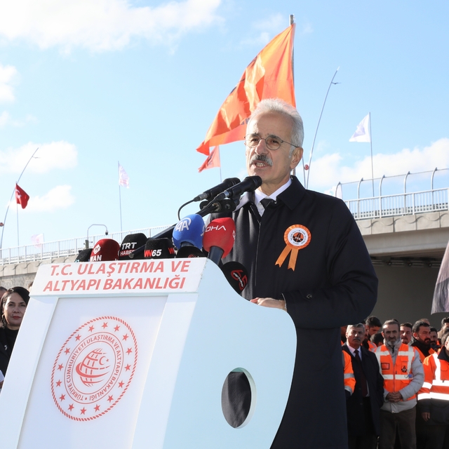 Bakan Uraloğlu: "2 milyar 700 milyon lira tasarruf sağlayacağız"
Van Çevre...