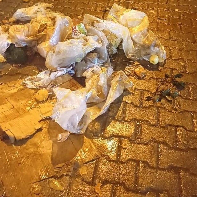 Uyarılara Rağmen Pazar Yerini Kirleten Esnaf Cezadan Kurtulamadı