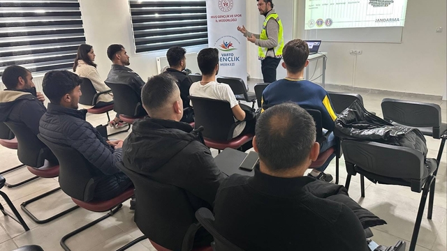 Muş'ta siber dolandırıcılığa karşı bilinçlendirme faaliyeti