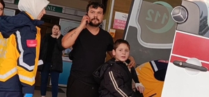 Bursa’da nacakla oynayan çocuğun parmağı kopma noktasına geldi