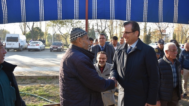 Salihli Kaymakamı Güldoğan Sarıpınar'da sorunları dinledi