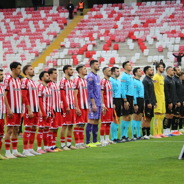 Trendyol 1. Lig: Özbelsan Sivasspor: 1 - Çorum FK: 1