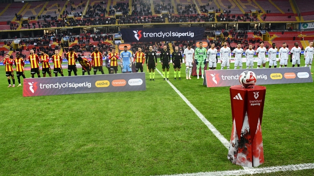 Trendyol Süper Lig: Kayserispor: 0 - Alanyaspor: 0 (İlk yarı)