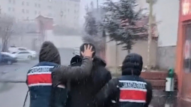 Hakkari'de 2 firari hükümlü yakalandı