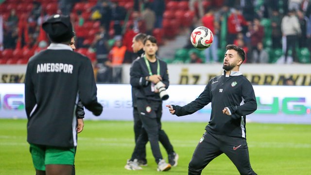 Aydın'da balkonun tentesinden düşen kişi yaralandı