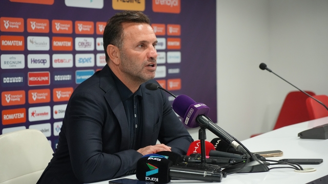 Okan Buruk: "Bu sonuç lider olarak gelip, lider olarak dönmemizi sağladı"
Galatasaray Teknik Direktörü Okan Buruk:
"Erken gol rahatlattı"