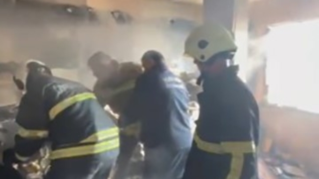 Ailecek gezmeye gitmişlerdi, eve geldiklerinde kullanılacak eşya kalmayan mutfakla karşılaştılar