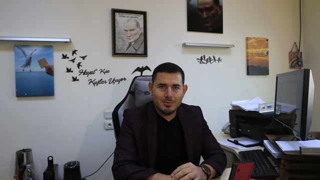 Doç. Dr. Ali Erdoğan: "Kumar bağımlılığı gelir düzeyi tanımıyor"
"'Ben küçük miktarlarla oynuyorum, ben bağımlı olmam' gibi bir durum söz konusu değil"
"Hızla artan bir halk sağlığı sorunu haline geldi"
"Kumar bağımlılığı her gelir düzeyindeki vatandaşımızı etkileyebilecek bir bağımlılık"