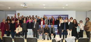 Nilüfer'de dijitalleşme, katılım ve demokrasiyle buluştu
Dijitalleşme Nilüfer'de demokrasiye dönüştü