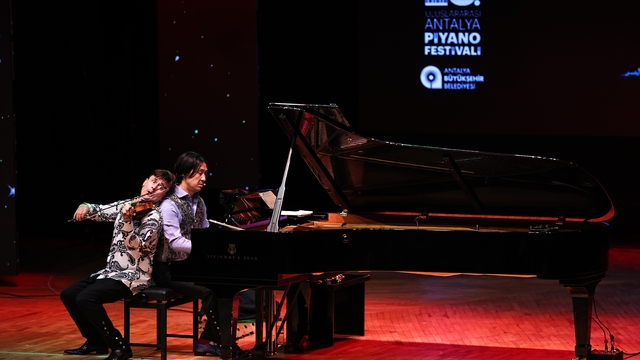 25. Uluslararası Antalya Piyano Festivali'nde muhteşem final
Igudesman & Joo ikilisi son konserini festivalde verdi