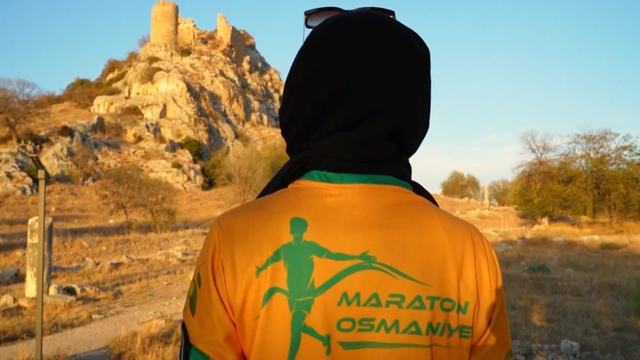 Osmaniye'de enkazla anılan sokaklarda umut adımları