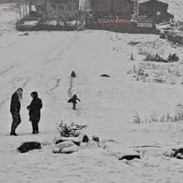 Dünyaca ünlü turizm merkezi Ayder Yaylası beyaza büründü