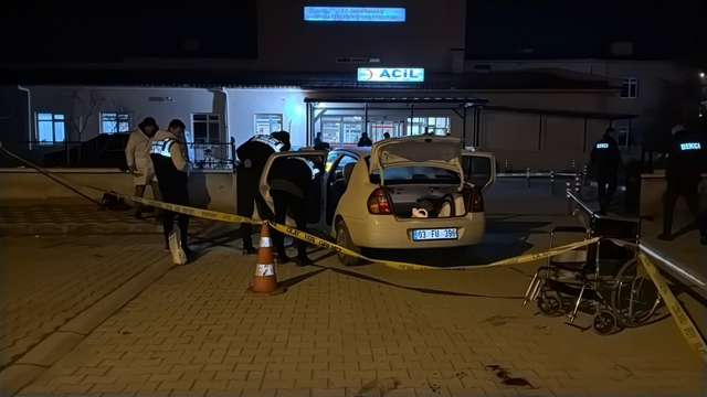 Afyonkarahisar'da ava gitmek için yola çıkan kişi, otomobildeki tüfeğin ateş alması sonucu öldü