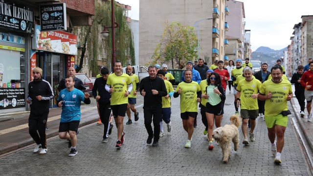 Espiye'de halk koşusu ve yürüyüş etkinliği düzenlendi