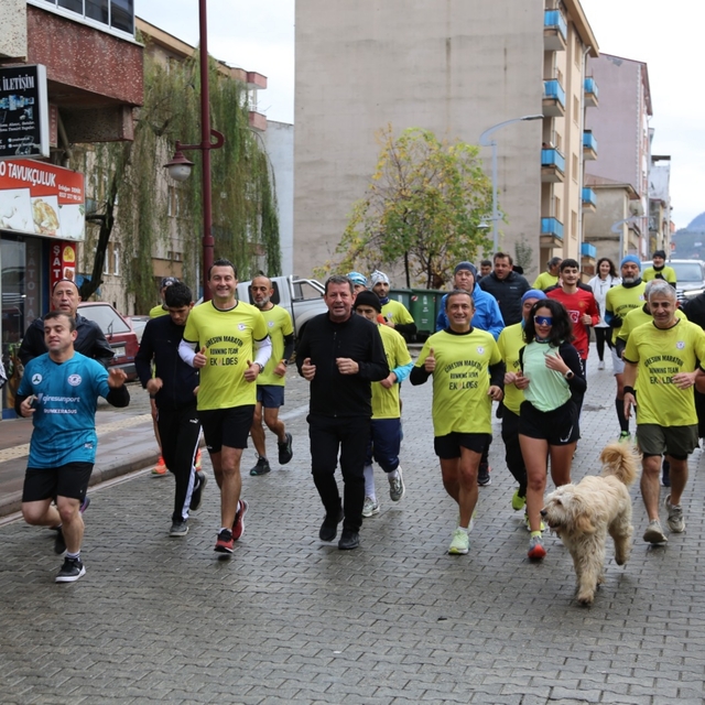 Espiye'de halk koşusu ve yürüyüş etkinliği düzenlendi