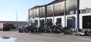 Denizli'de filtre sistemi üretilen fabrikada yangın (2)