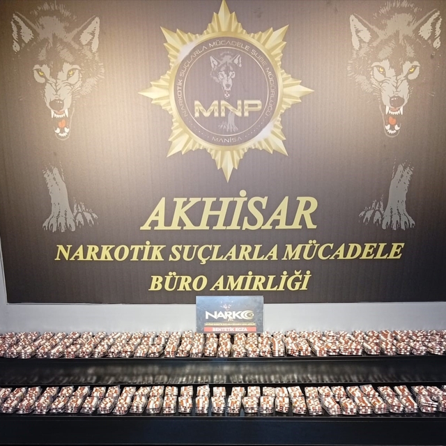 Akhisar'da uyuşturucu operasyonunda 5 tutuklama