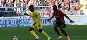 Trendyol Süper Lig: Gaziantep FK: 0 - Göztepe: 0 (Maç devam ediyor)
