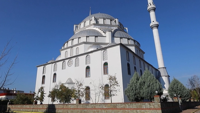 Kartepe Abdülhamit Han Camii'ne estetik görünüm