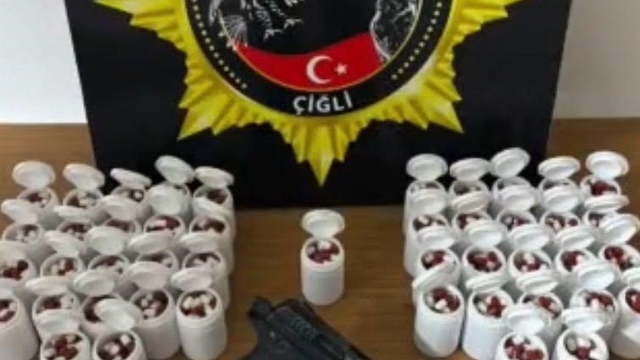 Çiğli'de uyuşturucu operasyonu: 4 gözaltı