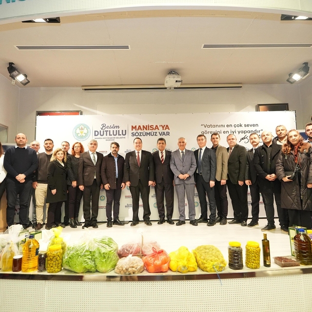 Manisa'dan İzmir için su çağrısı
"İzmir'e alternatif su kaynakları üretmemi...