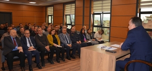 Edremit’te 2025 yılı sonu muhtarlar değerlendirme toplantısı gerçekleştirildi