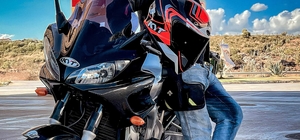 Virajda şarampole uçan motosikletin sürücüsü öldü