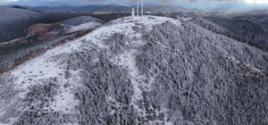 Samsun'da 1650 rakımlı Dürtmen Dağı'nda kar etkili oldu