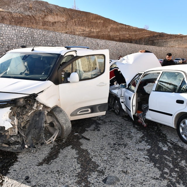 Adıyaman'da iki ayrı kaza; 7 yaralı