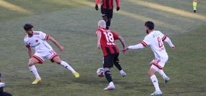 Van Spor FK evinde Ümraniyespor'a 1-0 mağlup oldu